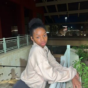 Meet your Posher, Hawa